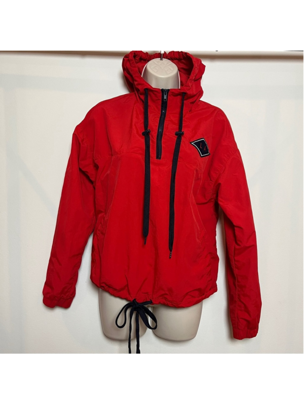Red Jacket Outdoor Hooded Pullover Anorak Windbreaker Streetwear Medium